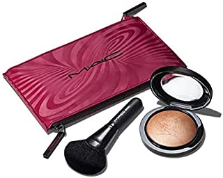 Hypnotizing Holiday TRICK OF THE LIGHT MINERALIZE SKINFINISH KIT - Bling Me to Life Mineralize Skinfinish and 143S Face Brush